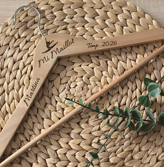 Percha de madera